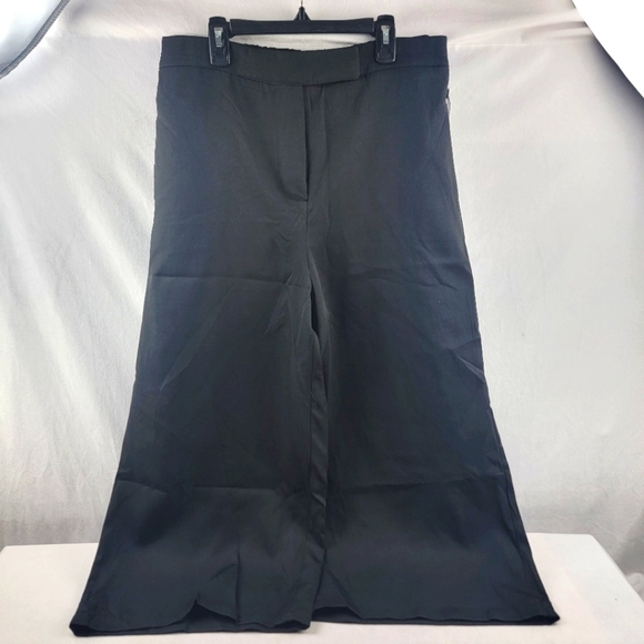 Lulumari Pants - NWT Lulumari high waisted wide leg crop pants in black Size Large